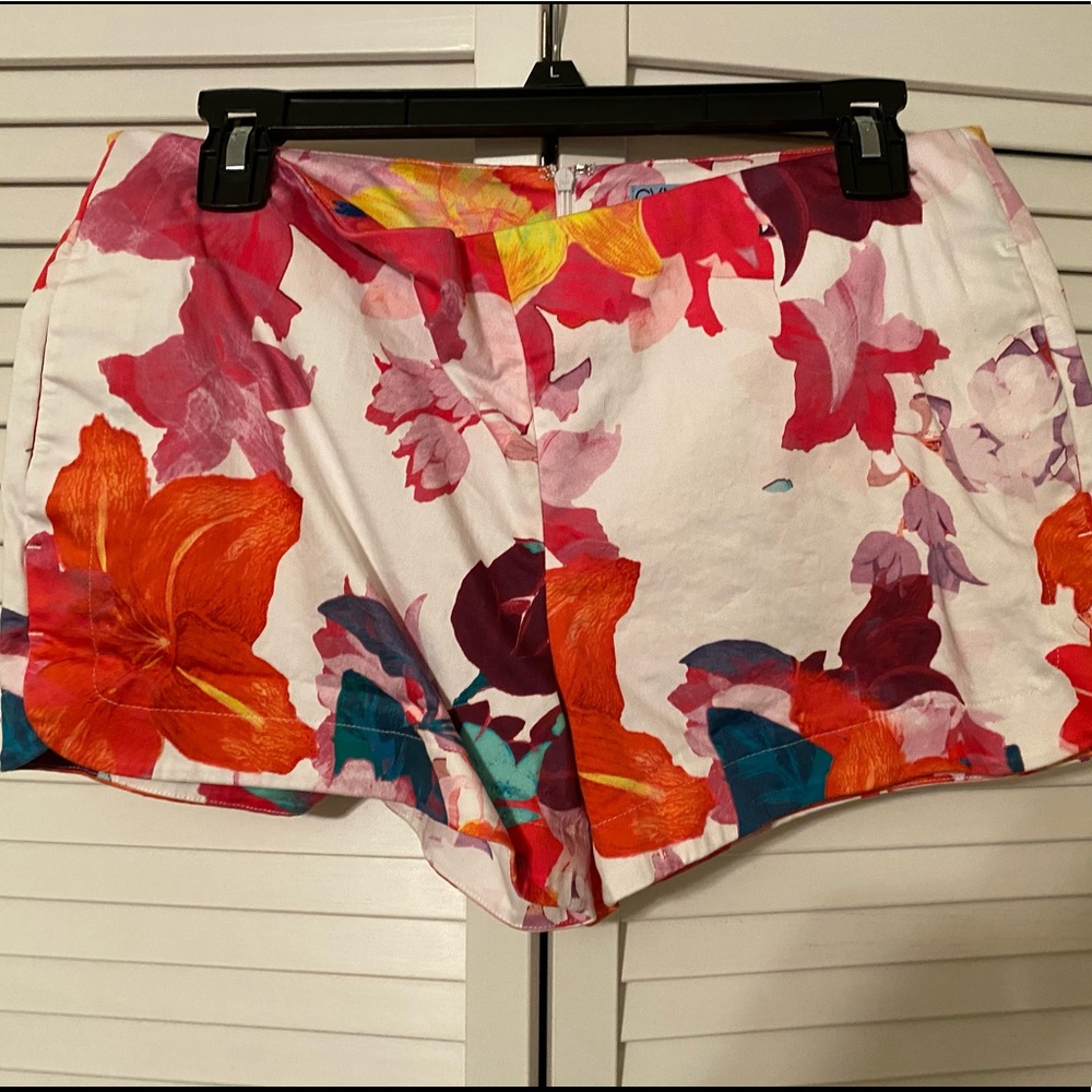 Summer printed shorts NEVER WORN